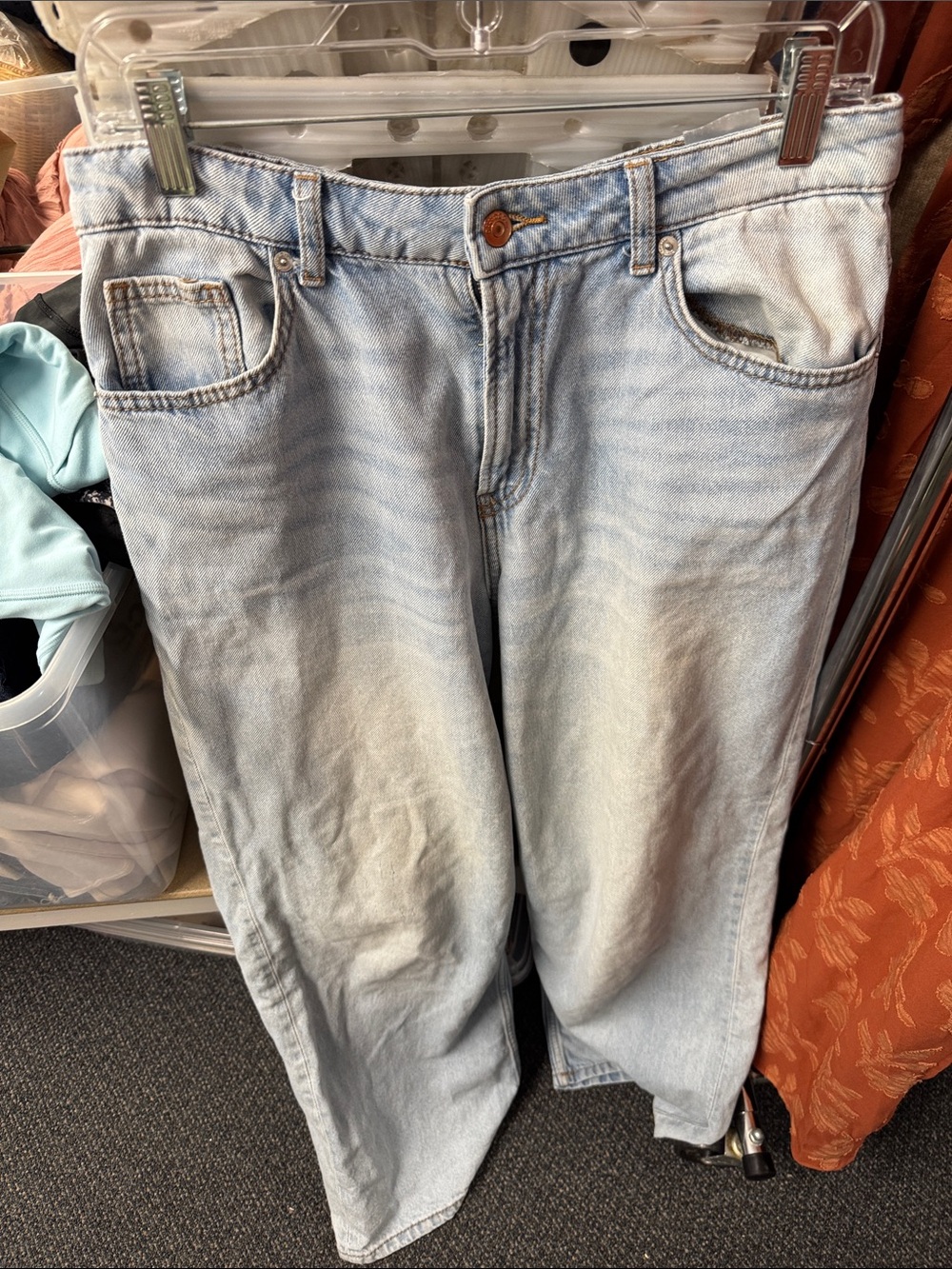 Divided wide leg jeans size 10 // 082824